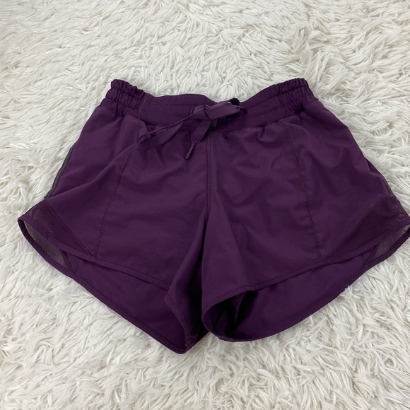 Lululemon Hotty Hot Short (Long 4") Darkest Magenta - Picture 1 of 8